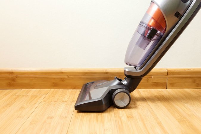 can you vacuum hardwood floors